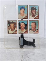 Binder Pages With (21) 1962 Topps Baseball Cards