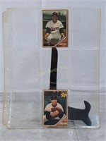 Binder Pages With (22) 1962 Topps Baseball Cards
