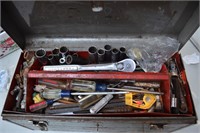 289: Craftsman metal tool box w/ tools