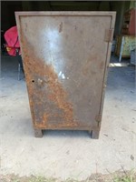 Metal cabinet 36x21x10