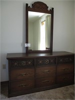 Dresser- Bassett Furniture