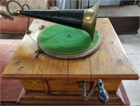 Vintage Record Player w/ Needles