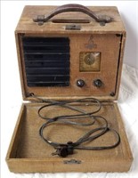 Emerson Model CM-26?? Portable Radio