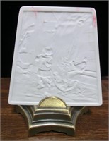 4 1/2" porcelain lithopane lamp