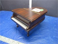 BABY GRAND PIANO MUSIC/JEWELRY BOX