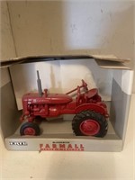 Farmall McCormick super A - toy tractor