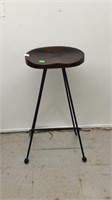 Wood seat with metal legs