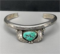 Sterling Silver NavajoTturquoise bracelet