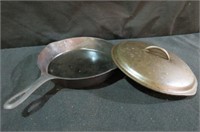 GRISWOLD #8 LARGE BLOCK CAST IRON SKILLET W/LID