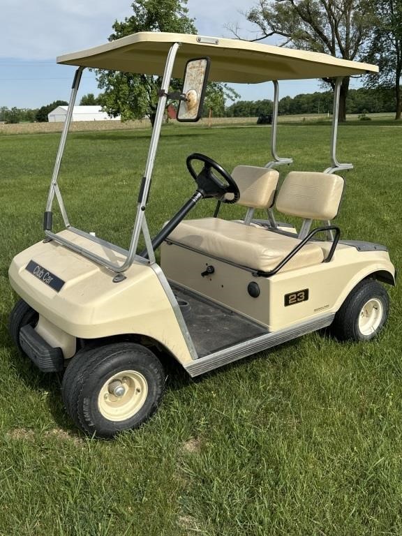 Gas powered golf cart 
Runs & drives