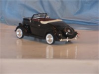 Welly 1/24 Scale 1936 Ford Deluxe Cabriolet