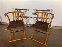 PAIR OF WOOD FOLDING CHAIRS