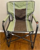 FOLDING CAMP CHAIR WITH SIDE TABLE