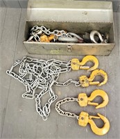 Lifting Chains & Hoists w/ Metal Box