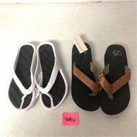 2 PCS SANDALS SIZE SMALL