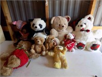 Variety of Sizes of Stuffed Bears w/tub