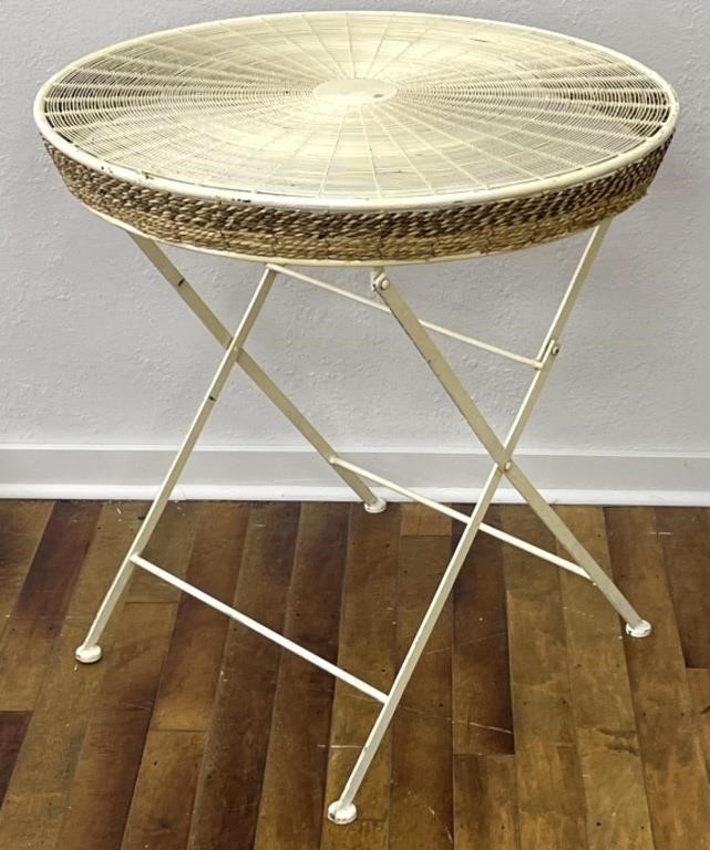 Vintage Painted Iron Wicker Accent Bistro Table