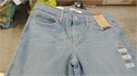 Women's Levi's shaping skinny jeans 31 x 30
