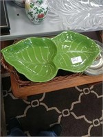 choice of two decorative platers