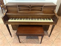 Cable Spinet Piano w Bench
