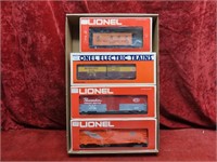 (4)New Lionel rolling g stock train cars.