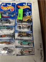 LOT OF 5 HOT WHEELS HOTWHEELS