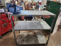 Market Forge Table with vise 36x18x36