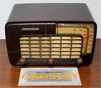 Crosley Model 10-127-1 Bakelite Radio & Sign