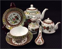Porcelain 23 pc Oriental Tea Set w/ floral design