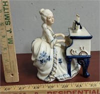 6" Porcelean Lady Playing the Piano