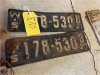 (2) WIS 21 License Plates