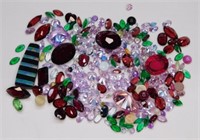 137 CTS ASSORTED NATURAL AND SYNTHETIC GEMS WITH