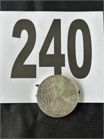 2001 American Silver Eagle(CASH ONLY)