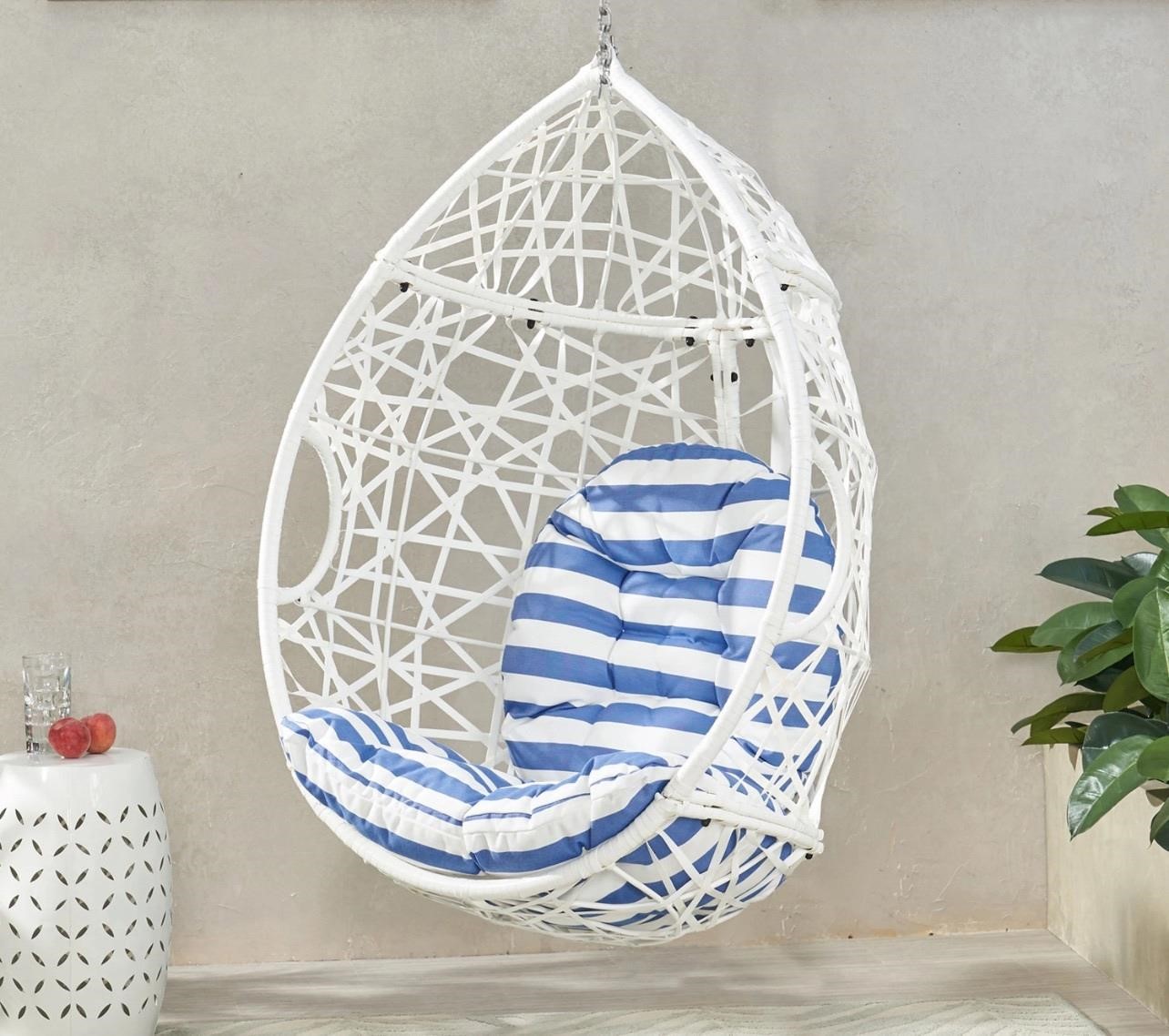 Msrp$400 Hanging egg chair