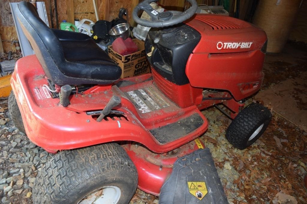 42" Troy Built Lawn Mower 15.5 HP Briggs (runs)