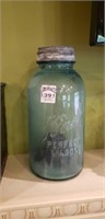 Vintage half gal blue fruit jar w zinc lid