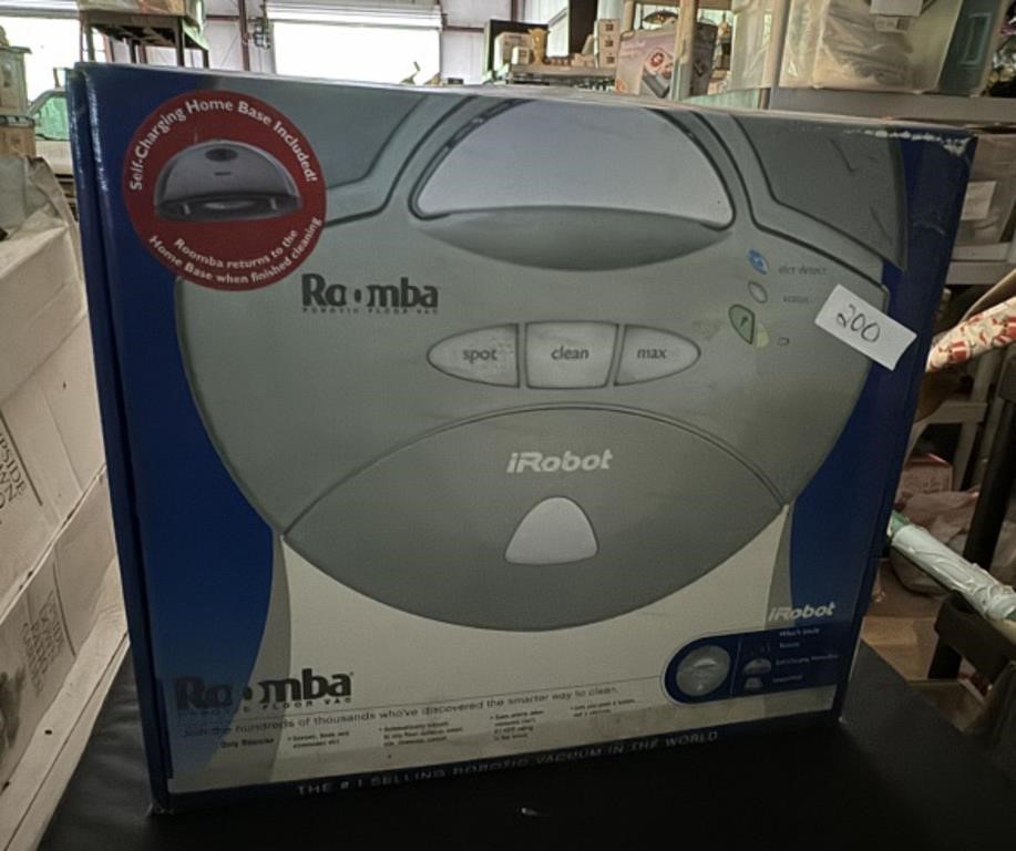 IROBOT ROOMBA VACUUM