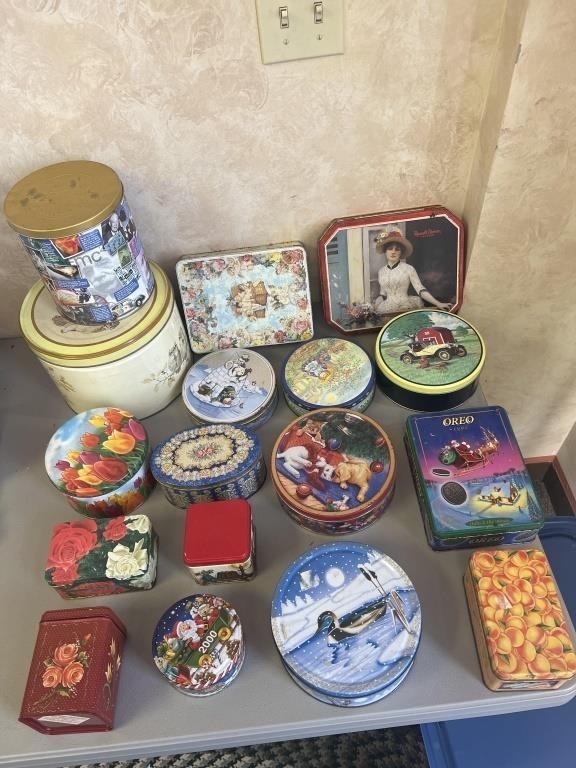 Decorative tin lot