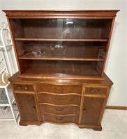 2 Piece Antiques Hutch