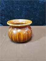 Brown drip unmarked pottery approx 6 inches tall
