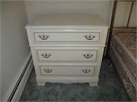 Basset Provincial three-drawer chest