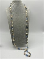 Vintage 1940's Blue & Luster Finish Bead Necklace