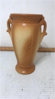 USA. 157. Vase