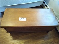 Lane cedar chest damaged veneer on top