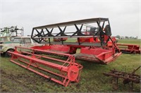 1984 Versatile 400 SP Swather #088122