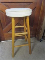 Kitchen stool - LOCAL PICKUP ONLY
