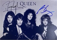 Autograph Queen Photo