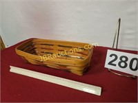 1994 WOVEN TRADITIONS CRACKER BASKET