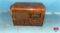 Antique Arcadia Radio