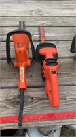 2- black& Decker hedge trimmers only ( untested).